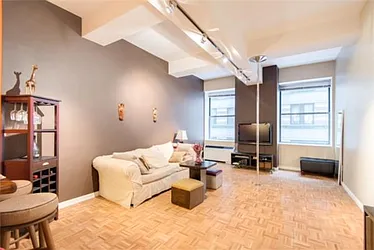 Rented by (Legacy) Elegran