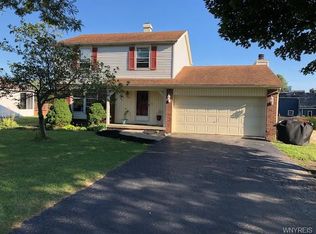 181 Pleasant View Dr, Lancaster, NY 14086