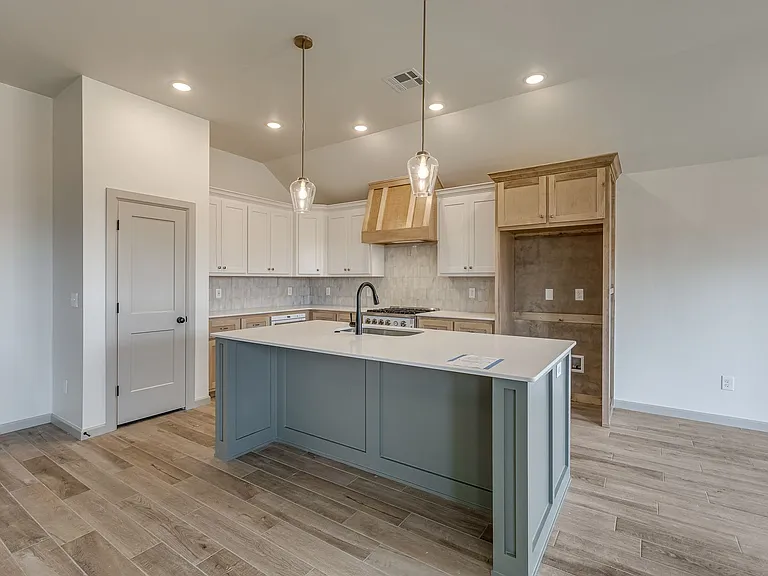 1103 Wisteria Way — Photo 37
