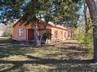 705 NW 3rd St, Hubbard, TX 76648