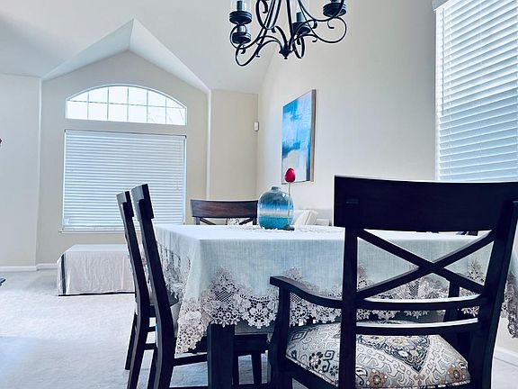 3rd image of 35 Sierra Ridge Ct