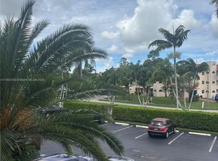 3000 E Sunrise Lakes Dr #207, Fort Lauderdale, FL 33322