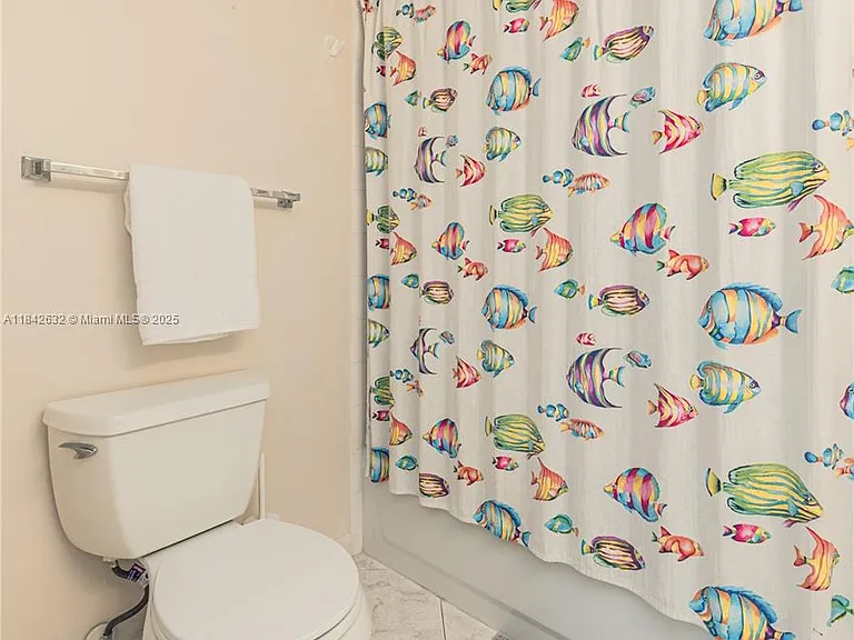 19801 E Country Club Dr #4303 — Photo 32