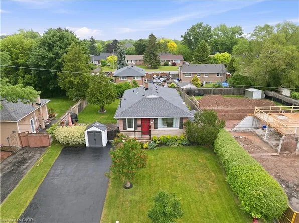 189 Foxbar Rd, Burlington, ON L7L 3A1