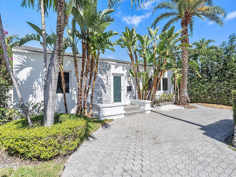 1st image of 8934 Harding Ave