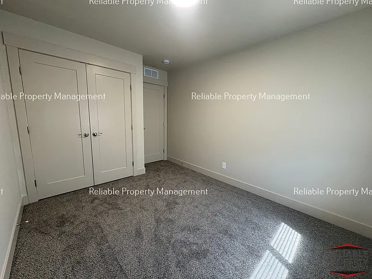 2713 Derrald Ave — Photo 13