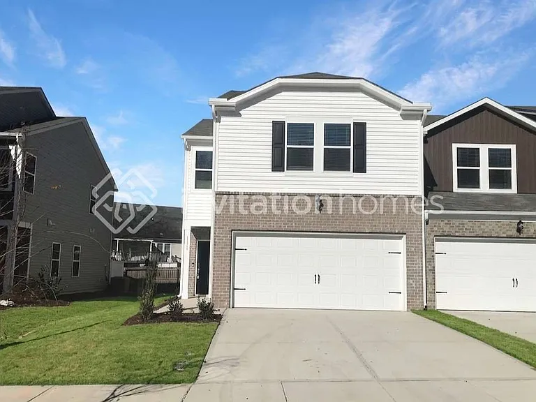 1171 Greenville Way — Photo 1
