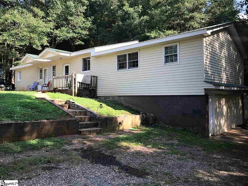 2nd image of 110 Cannon Cir