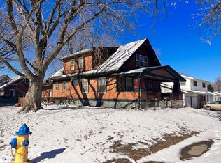 126 S Adams St, Carroll, IA 51401
