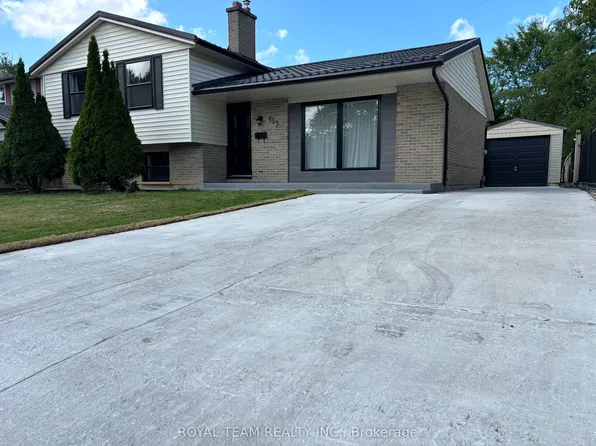 653 Steeplechase Dr, London, ON N6J 3P3
