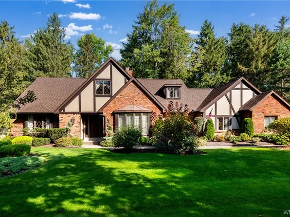 88 Halston Pkwy, East Amherst, NY 14051