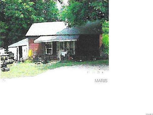 1st image of 804 E 1st St