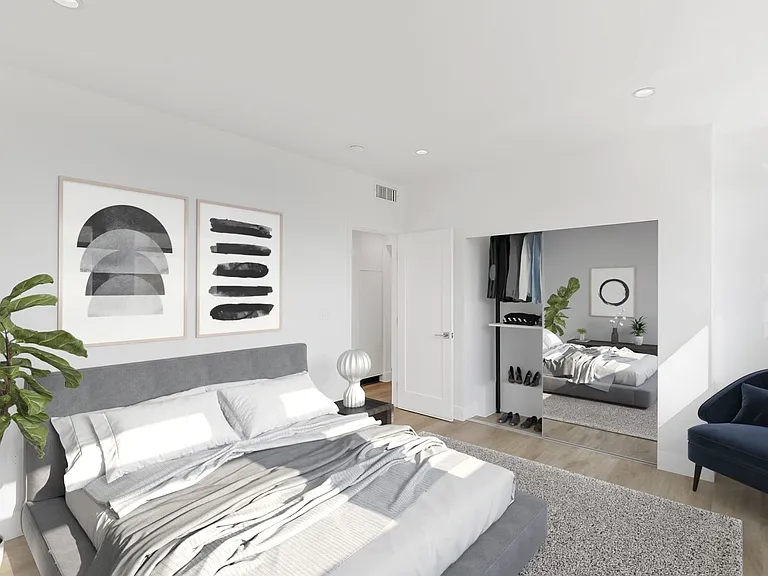 8355 Blackburn Ave — Photo 7