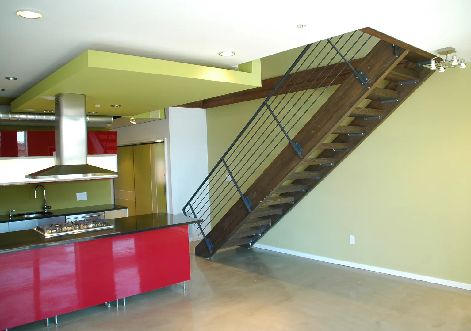 329 South St — Photo 2