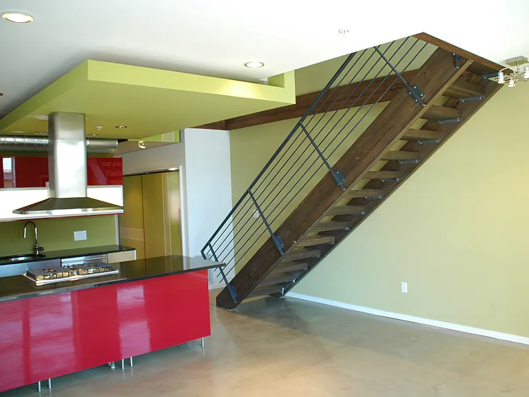 329 South St — Photo 2