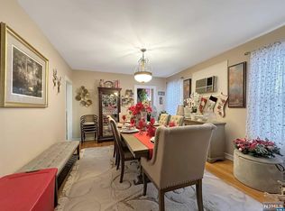 261 Ampere Pkwy, Bloomfield, NJ 07003