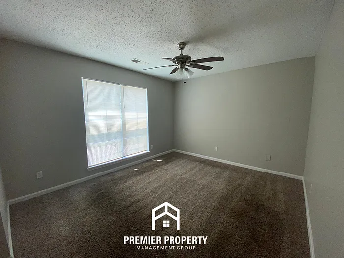 4320 Grand Cedar Ln — Photo 7