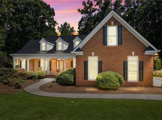 135 Meadow Trl, Social Circle, GA 30025
