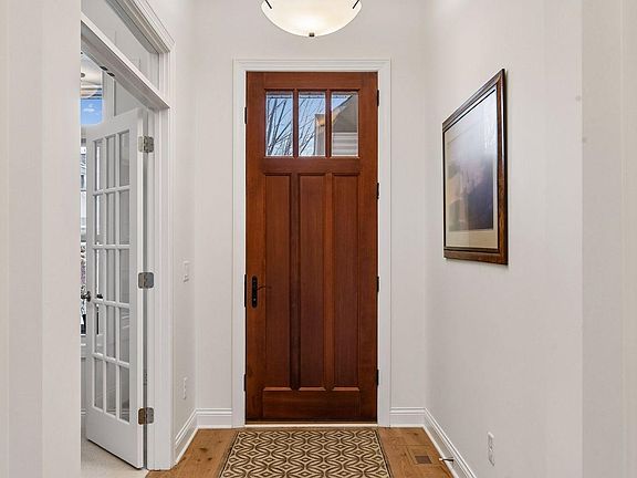 4th image of 8736 Lake Riley Dr