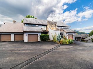 403 Lakeview Dr, Morgantown, WV 26508