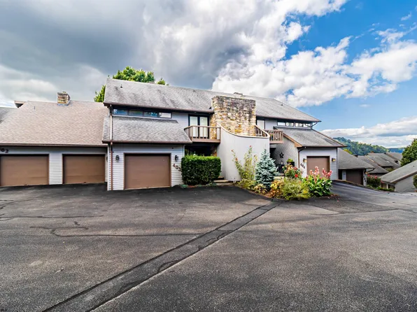 403 Lakeview Dr, Morgantown, WV 26508