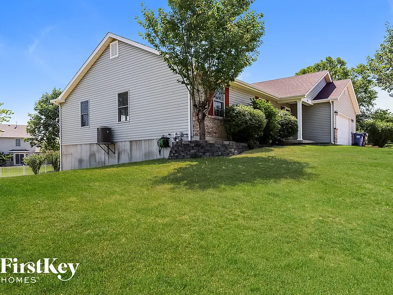 3845 Bedford Pointe Dr — Photo 15
