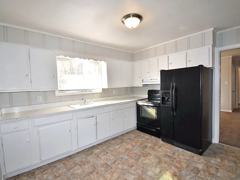 907 Dogwood Dr — Photo 7