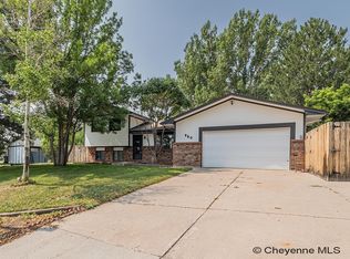 720 Everglade Dr, Cheyenne, WY 82001