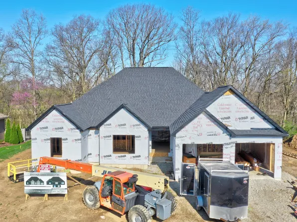 364 Miami Erie Cir, Saint Marys, OH 45885