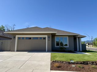 3908 Colorado Dr, Medford, OR 97504