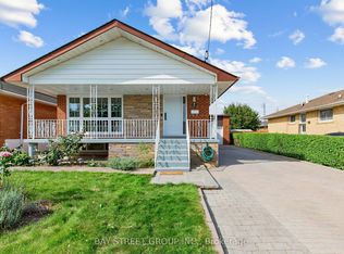 8 Amethyst Rd, Toronto, ON M1T 2E7