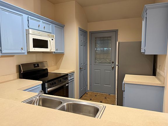 4th image of 6506 Veridian Grove Dr