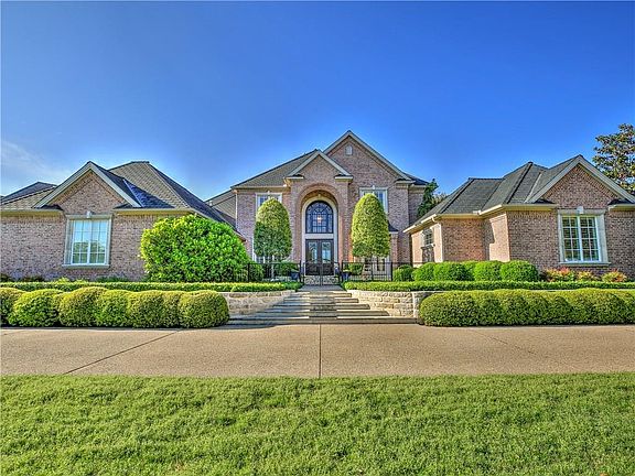 3rd image of 6854 Lahontan Dr
