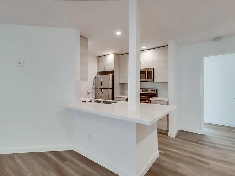 Beautifully Renovated Property perfectly situated between North Park and Normal Heights! — Photo 5