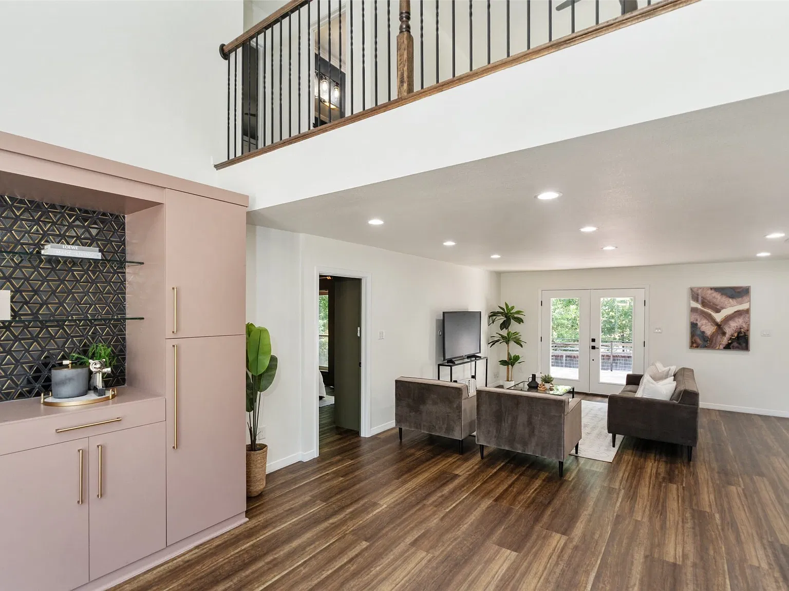 3 bed, 2.5 bath, 1935 sqft, $2,950 — Photo 4