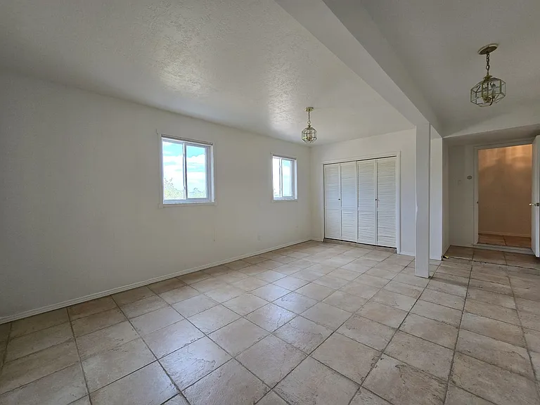 105 Michelle Dr — Photo 33