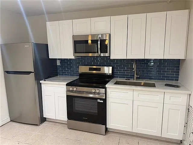 2 bed, 1.0 bath, 900 sqft, $1,500 — Photo 2