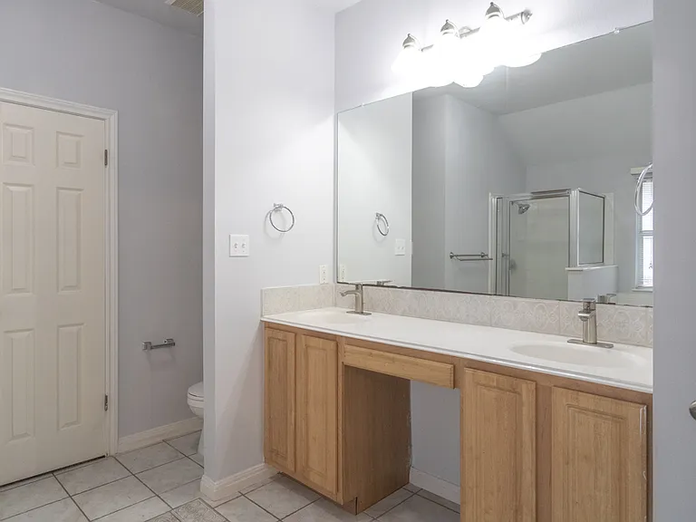 8214 Cornerwood Dr — Photo 33