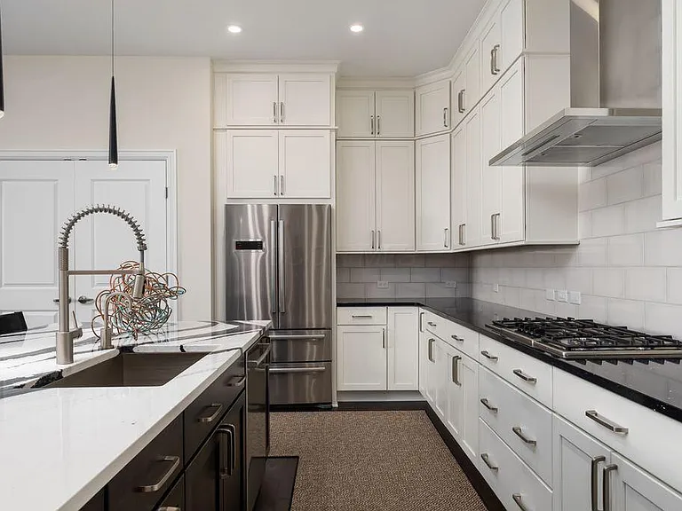 250 Spring St #1214 — Photo 8