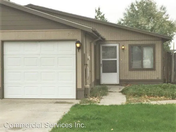 511 S 3rd Ave, Mills, WY 82604