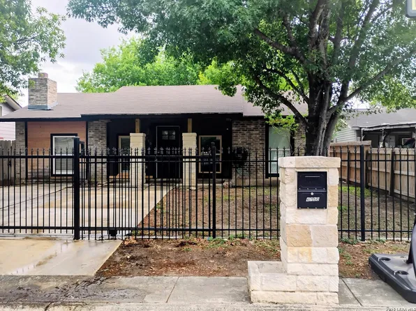 6750 PARADISE OAK DR, San Antonio, TX 78227