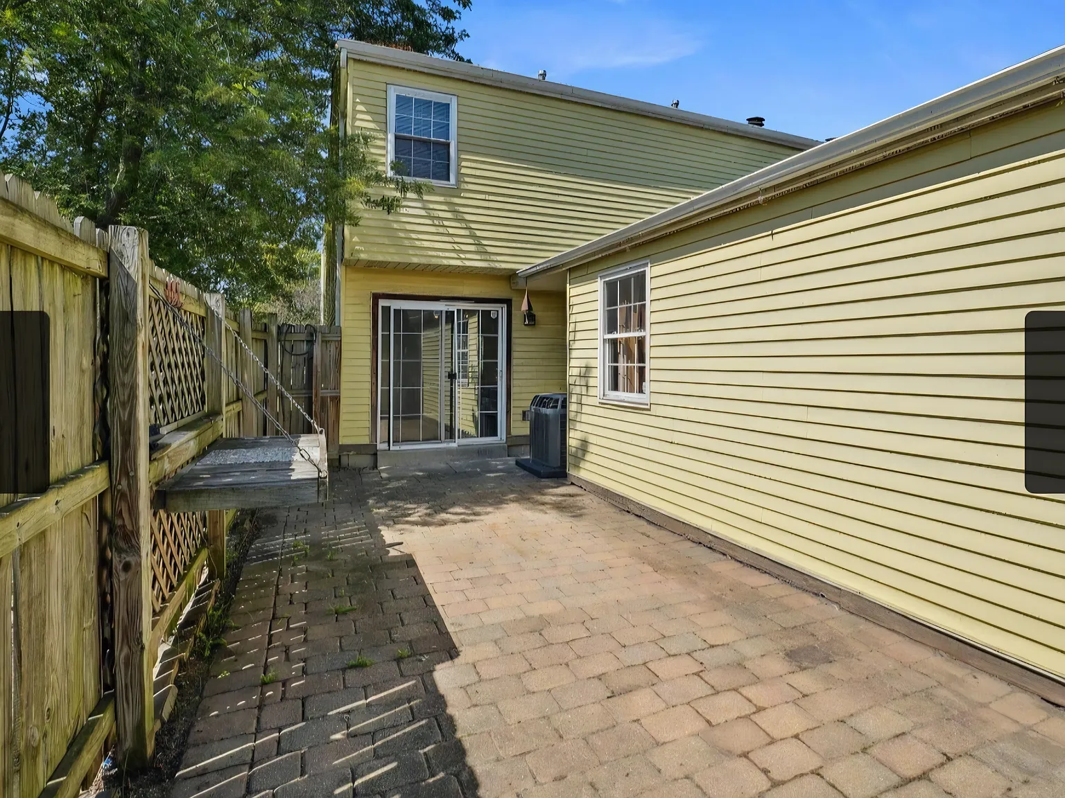 2 bed, 2.5 bath, 1280 sqft, $1,800 — Photo 4