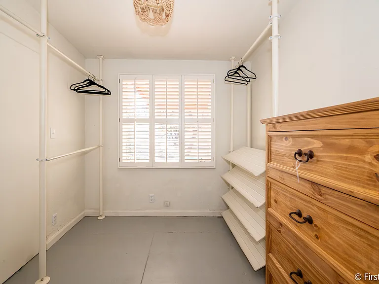 2620 E Lee St — Photo 14
