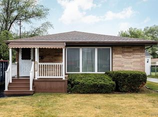 526 Beach Rd, Cheektowaga, NY 14225