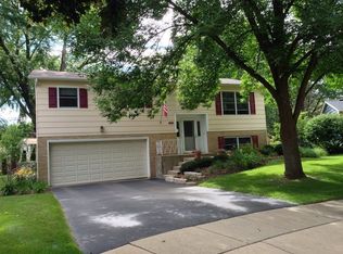 530 Ryan Ct, Dundee, IL 60118