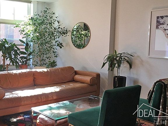 3rd image of 361 Smith St #2