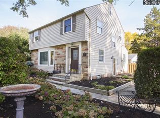 811 Wagar Rd, Rocky River, OH 44116