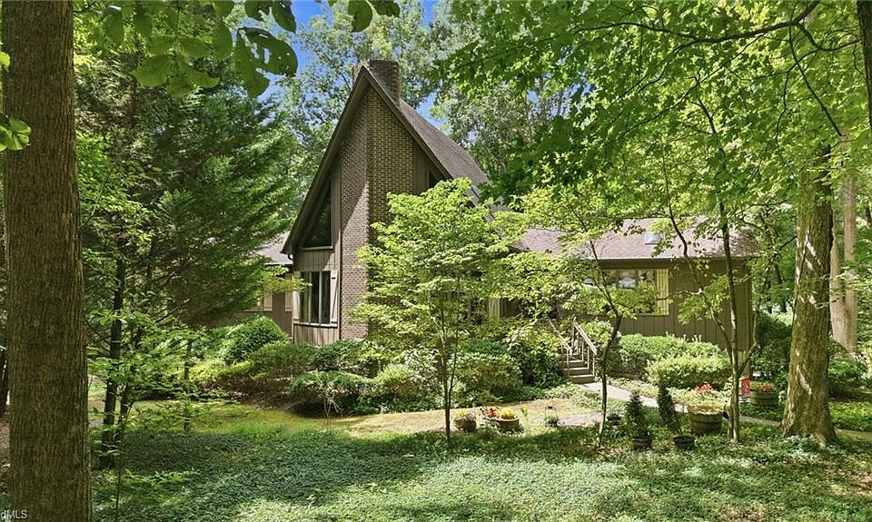 1st image of 4401 Oakview Dr
