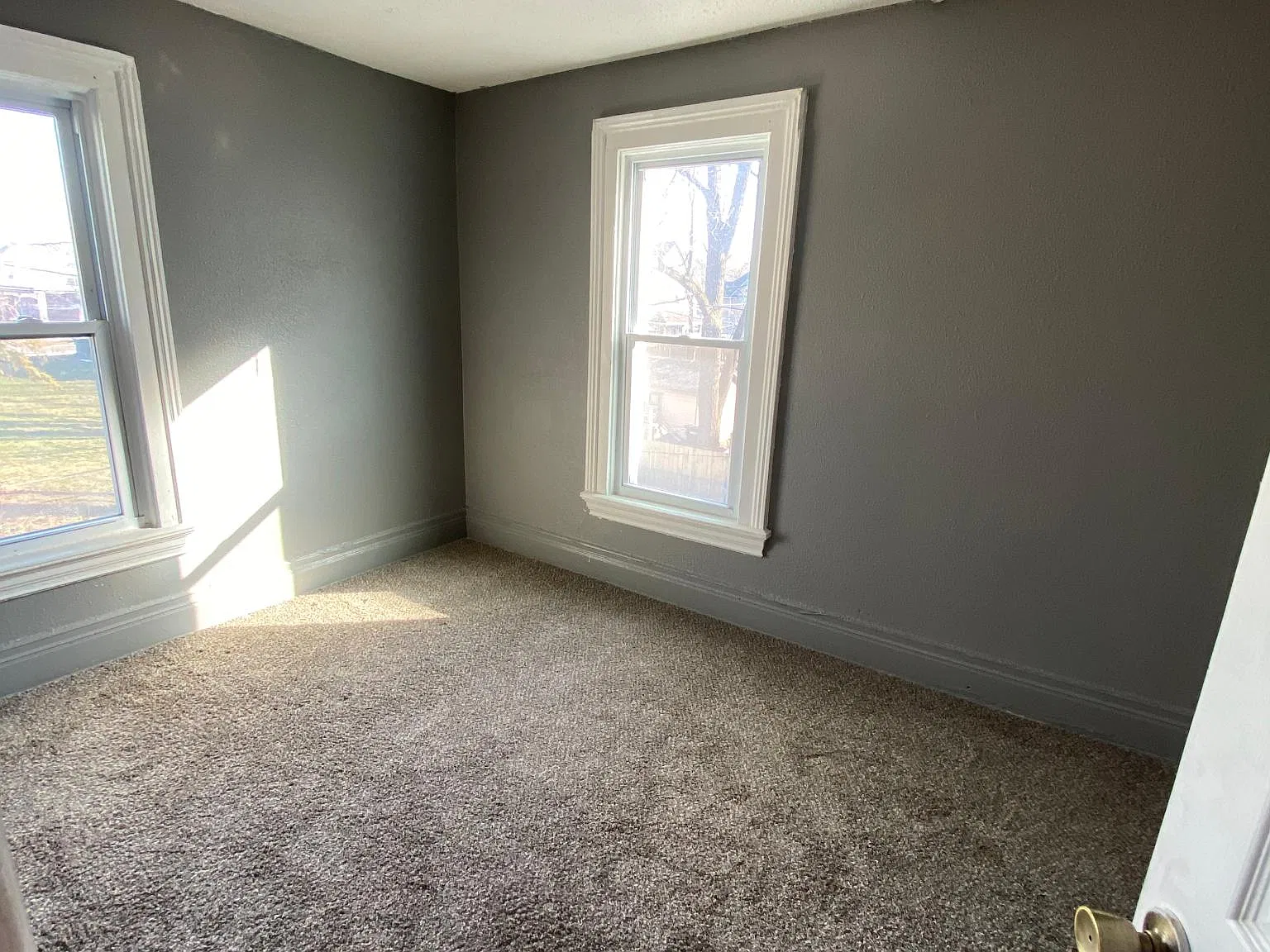 3 bed, 1000 sqft, $1,250 — Photo 4