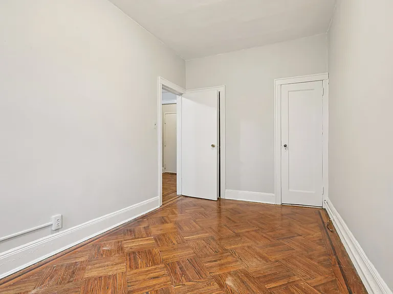 262 Clendenny Ave #6 — Photo 12
